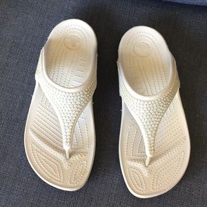 Crocs flip flop style sandals size 9 wide